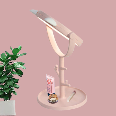 De perfecte toevoeging aan uw kleedkamer Onze LED-lichte cosmetische spiegel