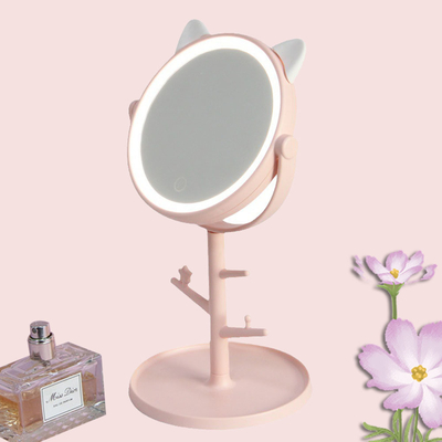 De perfecte toevoeging aan uw kleedkamer Onze LED-lichte cosmetische spiegel