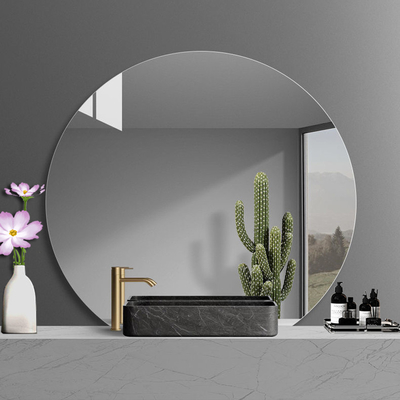 Voeg een vleugje stijl toe aan je salon met deze volledig lengte-wand-gemonteerde kleedkamerspiegel