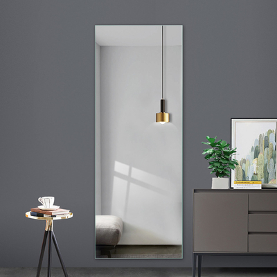 Voeg een vleugje elegantie toe aan uw badkamer Moderne wandspiegel voor badkamerversiering