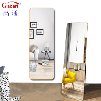 Gepersonaliseerde grootte Volle lengte Gouden vloer Staande led glas spiegel met aluminium frame