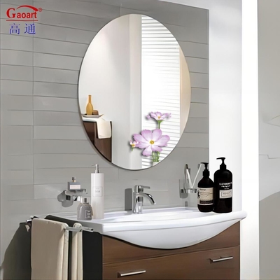 Onregelmatige vorm Muurspiegel Modern ontwerp voor schoonheidssalon Beveled Edge Groot glas