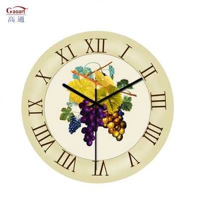 Grote glazen horloge met een enkel gezicht