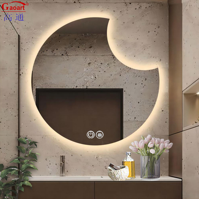 Moderne slimme badkamer met verlichte ronde LED-lamp en draagbare full size sticker