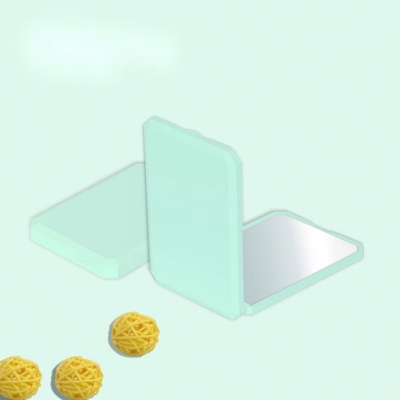 Verstelbare compacte damesdressing mirror met hartvormig LED-licht en custom design
