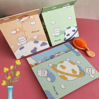 Gecoat papier en glazen spiegel De ideale combinatie voor een schattige opvouwbare make-up spiegel