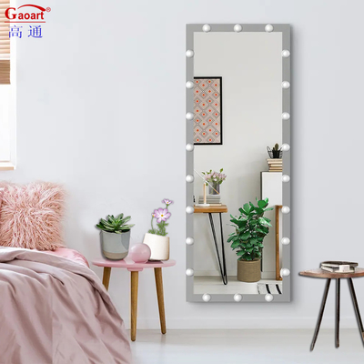 Ervaar de Ultieme Vanity Makeover met Hollywood Mirror