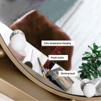 Krijg de perfecte verlichting voor je schoonheidsroutine met Hollywood Mirror
