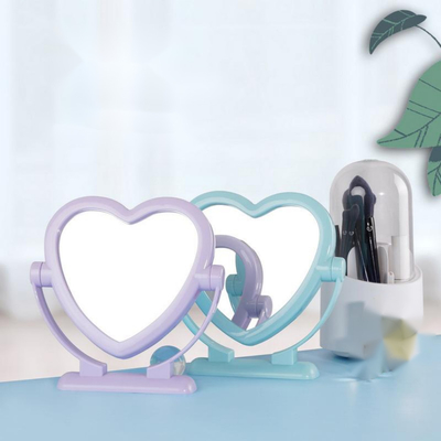 Make-up spiegel met vergrootglas en regelmatige spiegel voor nauwkeurige make-up toepassing