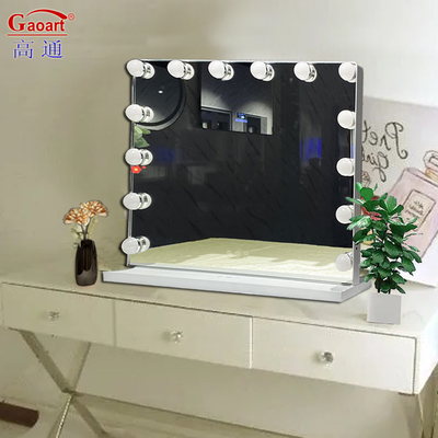 Revolutioneer je make-up ervaring met Hollywood Mirror The Ultimate Vanity Upgrade