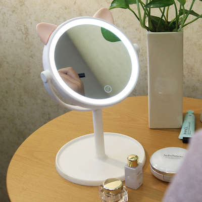 Krijg de perfecte verlichting voor je make-up met onze geavanceerde make-up spiegel