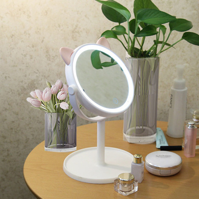 Krijg de perfecte verlichting voor je make-up met onze geavanceerde make-up spiegel