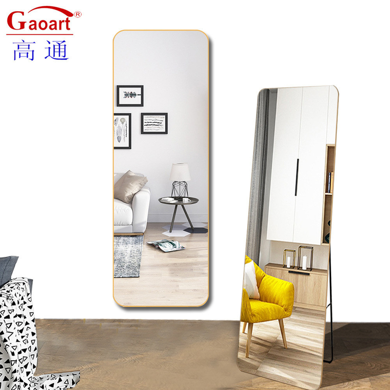 Gepersonaliseerde grootte Volle lengte Gouden vloer Staande led glas spiegel met aluminium frame