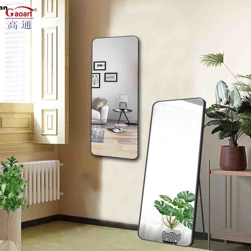 Op maat gemaakte grootte Beveled Glass Full Length Bath Shaving Metal Mirror voor thuis badkamer
